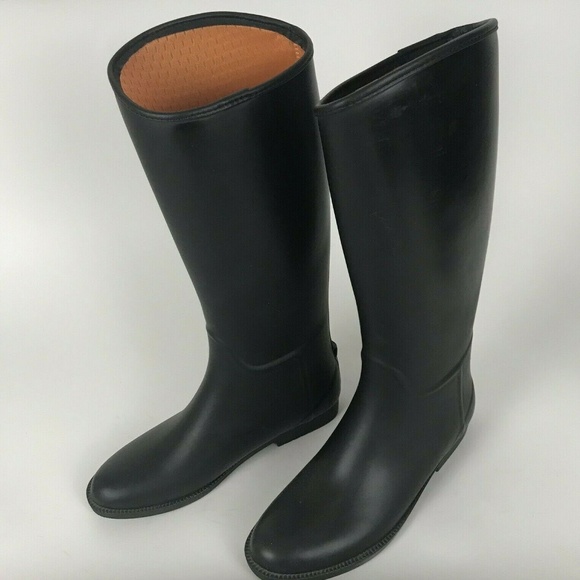SJP Shoes - Bitten Sarah Jessica Parker Black Rubber Boots